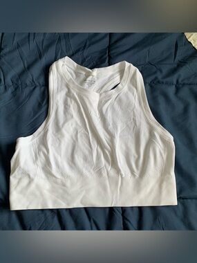 Athleta White Seamless Crop Tank Size Medium